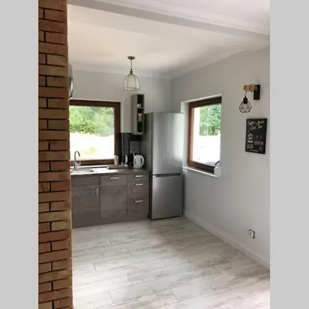 Caloroczny Letniskowy Ze Stawem 度假居