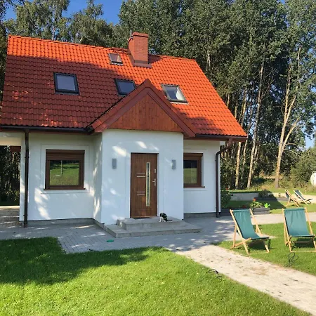 Caloroczny Letniskowy Ze Stawem