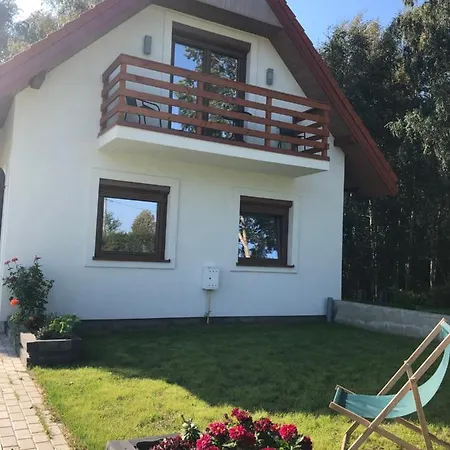 Caloroczny Letniskowy Ze Stawem *