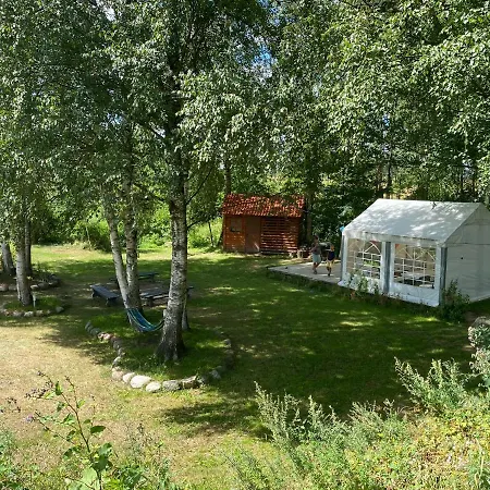 Caloroczny Letniskowy Ze Stawem Harsz