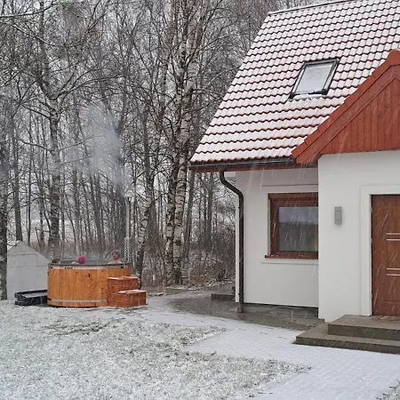 Caloroczny Letniskowy Ze Stawem * Harsz