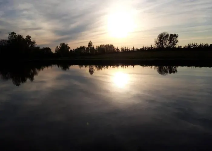 Prázdninový dům Caloroczny Letniskowy Ze Stawem *