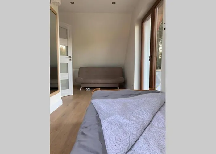 Caloroczny Letniskowy Ze Stawem