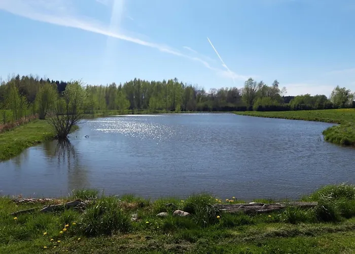 Caloroczny Letniskowy Ze Stawem Harsz