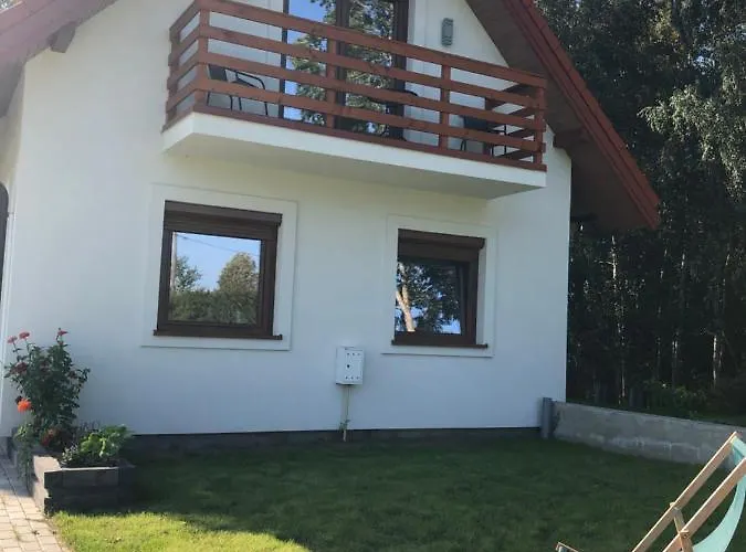 Caloroczny Letniskowy Ze Stawem *