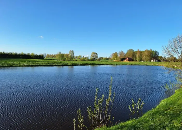 Prázdninový dům Caloroczny Letniskowy Ze Stawem *