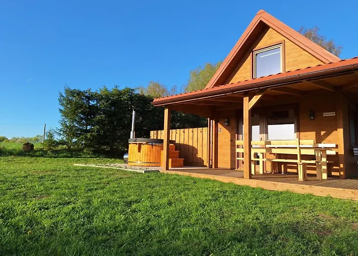 Prázdninový dům Caloroczny Letniskowy Ze Stawem *